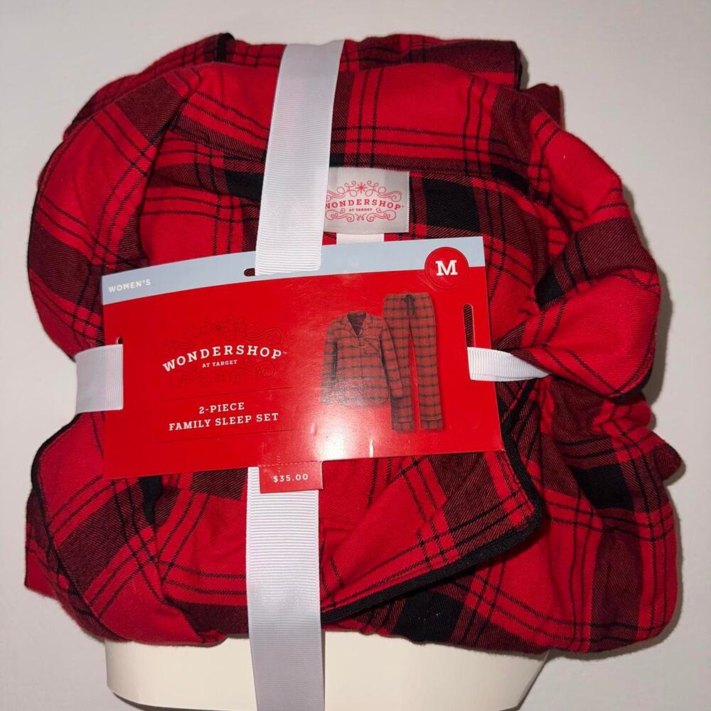 Wondershop brand red and black